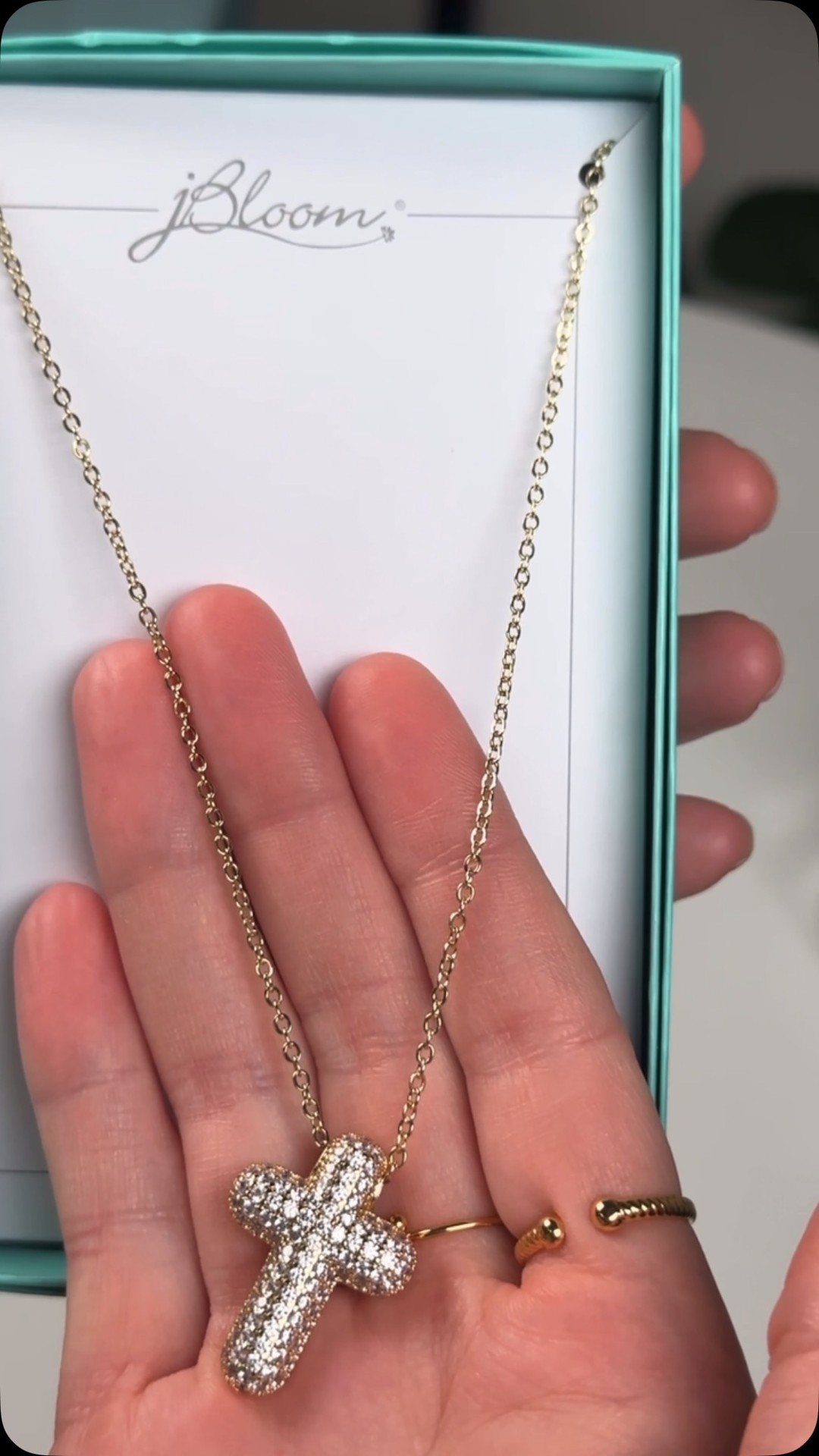 #bubblecross #jbloom #easterideas #confirmationgift